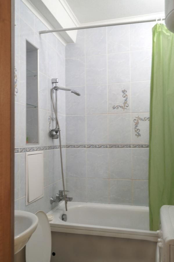 Апартаменты Apartment in the city center Tsytadelnaya 7 Киев-9