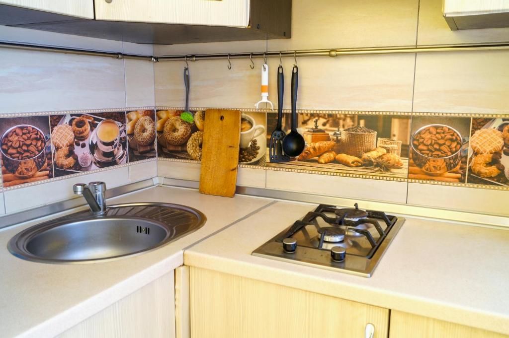 Апартаменты Apartment in the city center Tsytadelnaya 7 Киев-75