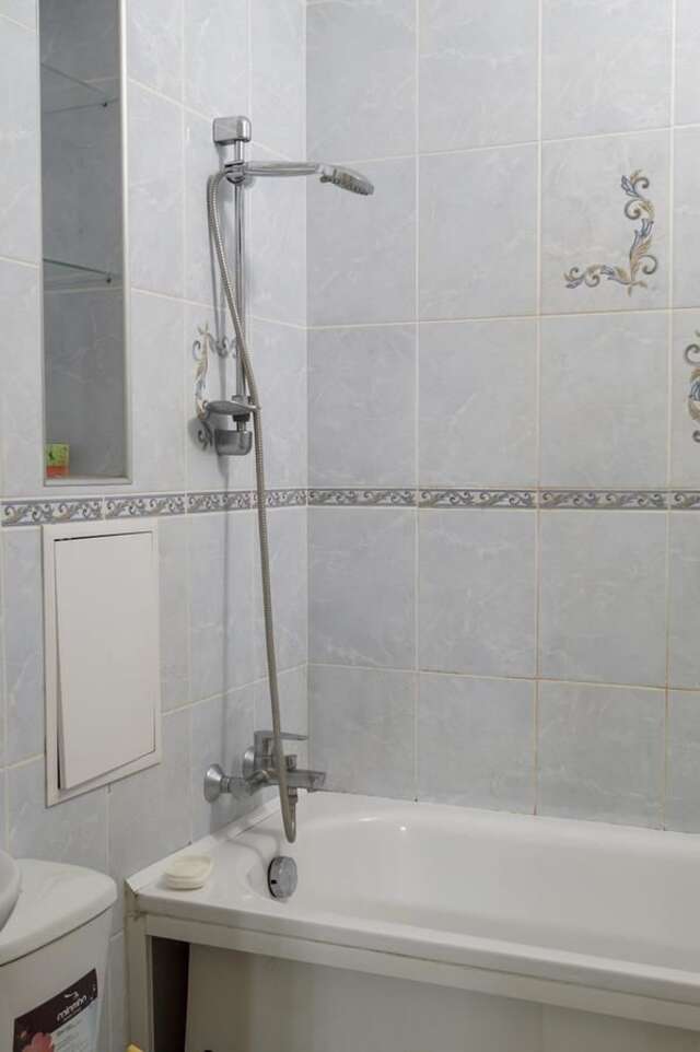 Апартаменты Apartment in the city center Tsytadelnaya 7 Киев-10